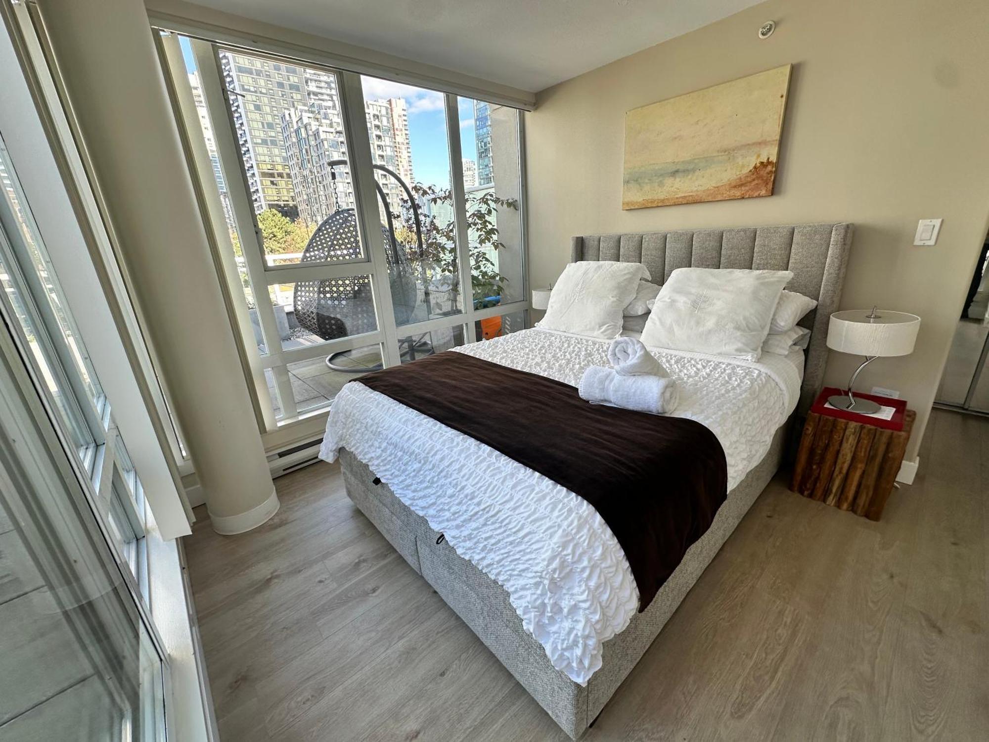 Penthouses Of Ave *
